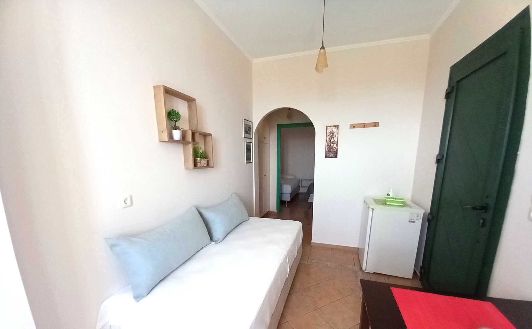 11. living-room-villa-sandy-apartments-sivota-vacation-greece-hotel-sivota-diakopes-thesprotia-epirus-aquarius-travel Appartamento A
