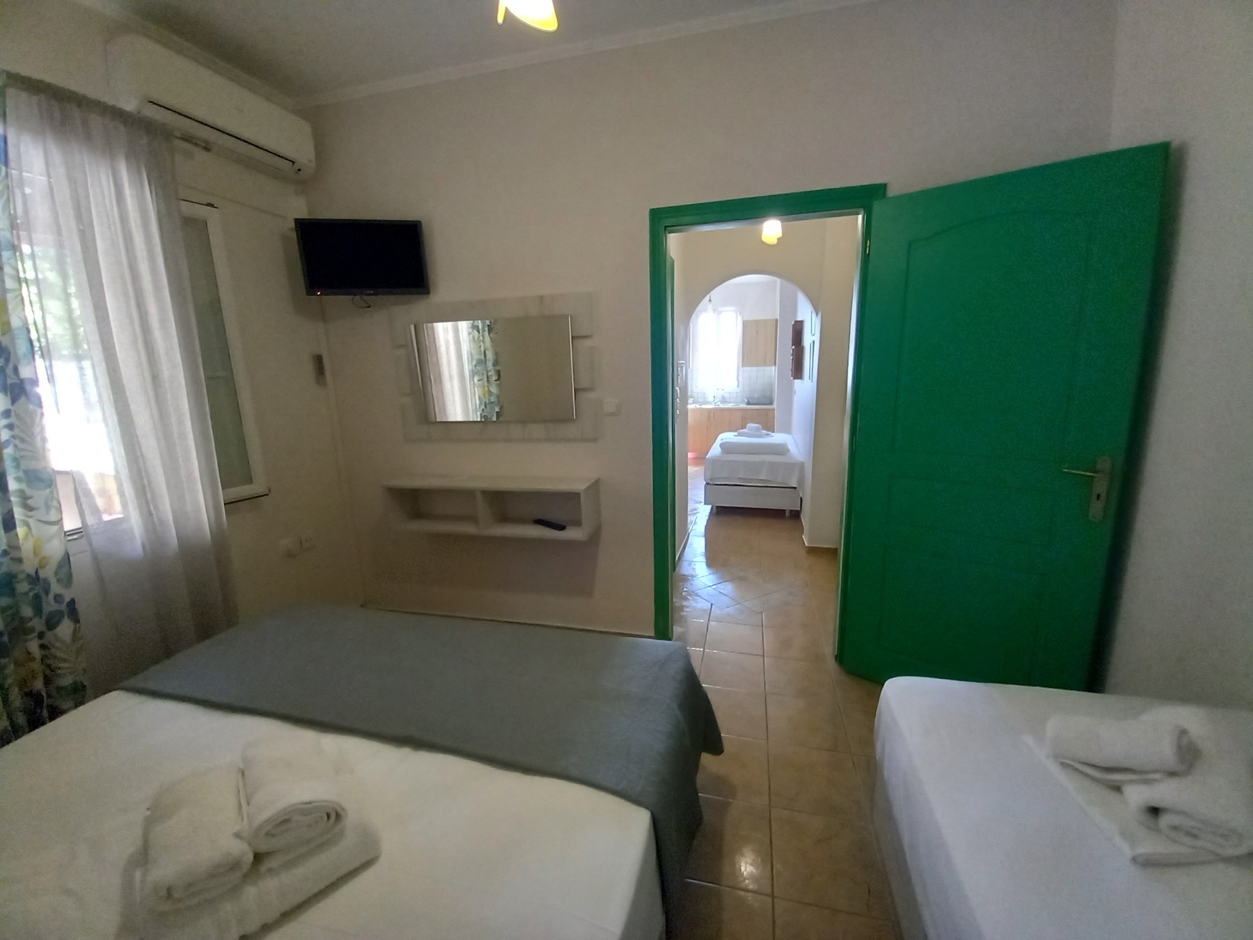 14.bedroom-villa-sandy-apartments-sivota-vacation-greece-hotel-sivota-diakopes-thesprotia-epirus-aquarius-travel Appartamento A