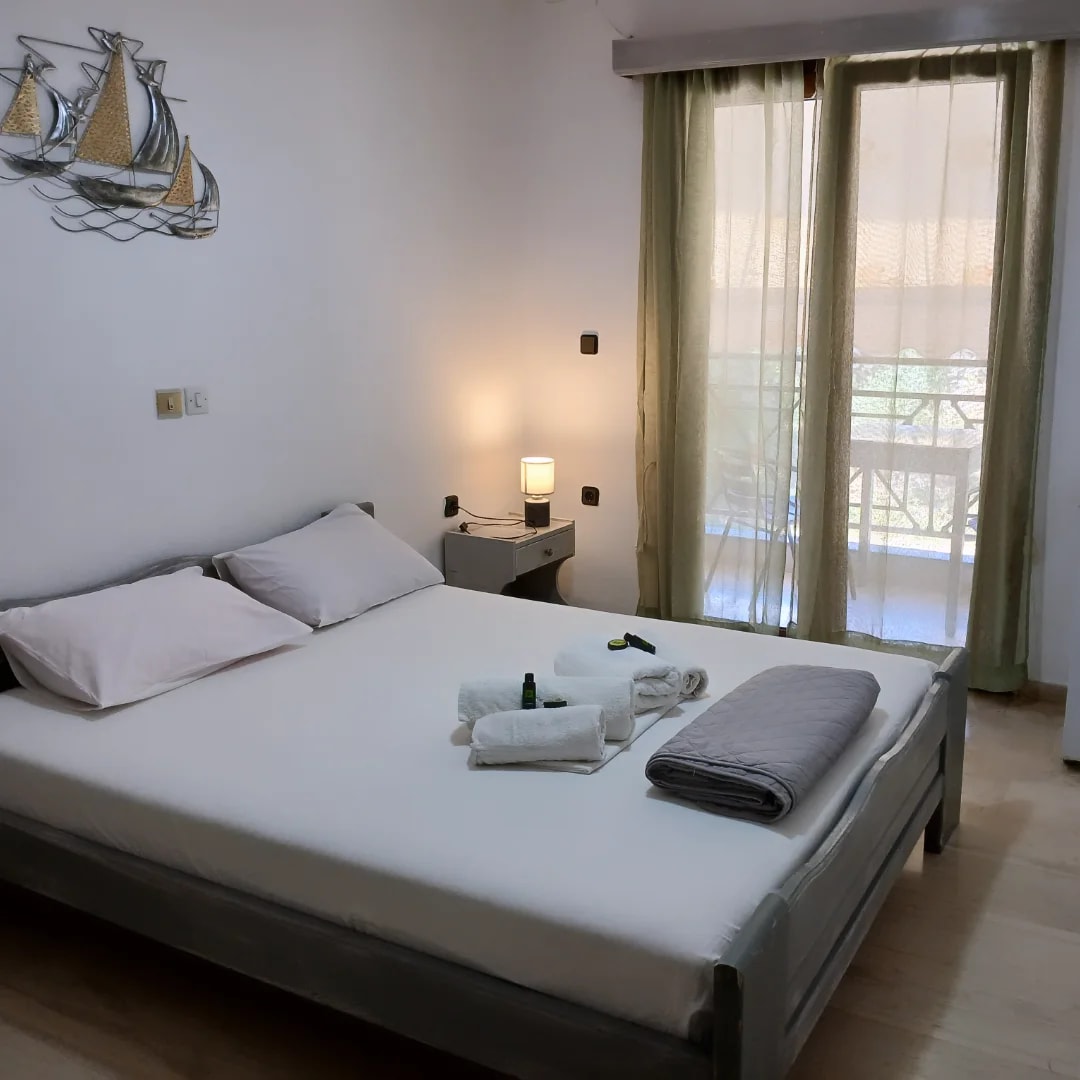 15 acropolis-hotel-sivota-vacation-greece-hotel-sivota-diakopes-thesprotia-epirus-aquarius-travel