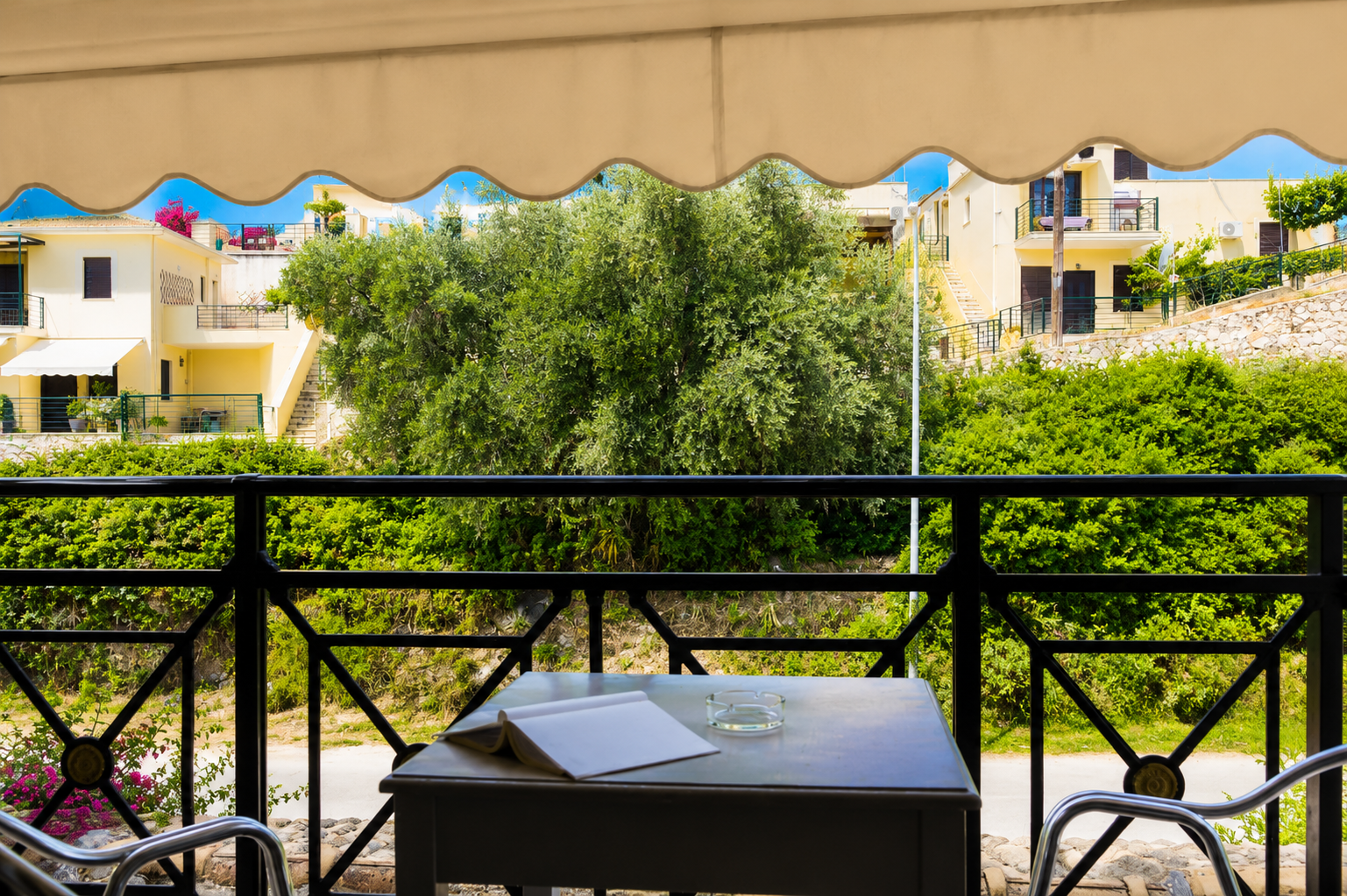 3 acropolis-hotel-sivota-vacation-greece-hotel-sivota-diakopes-thesprotia-epirus-aquarius-travel