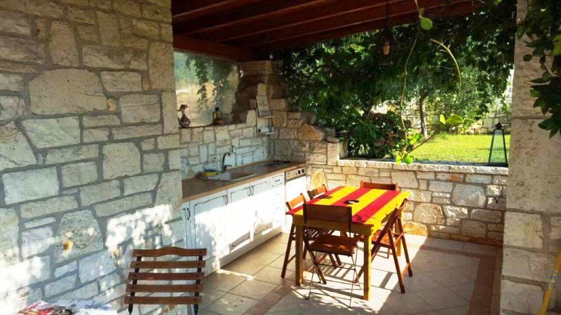 3-exterior-garden-alkyon-luxury-resort-sivota-vacation-greece-hotel-sivota-diakopes-thesprotia-epirus-aquarius-travel