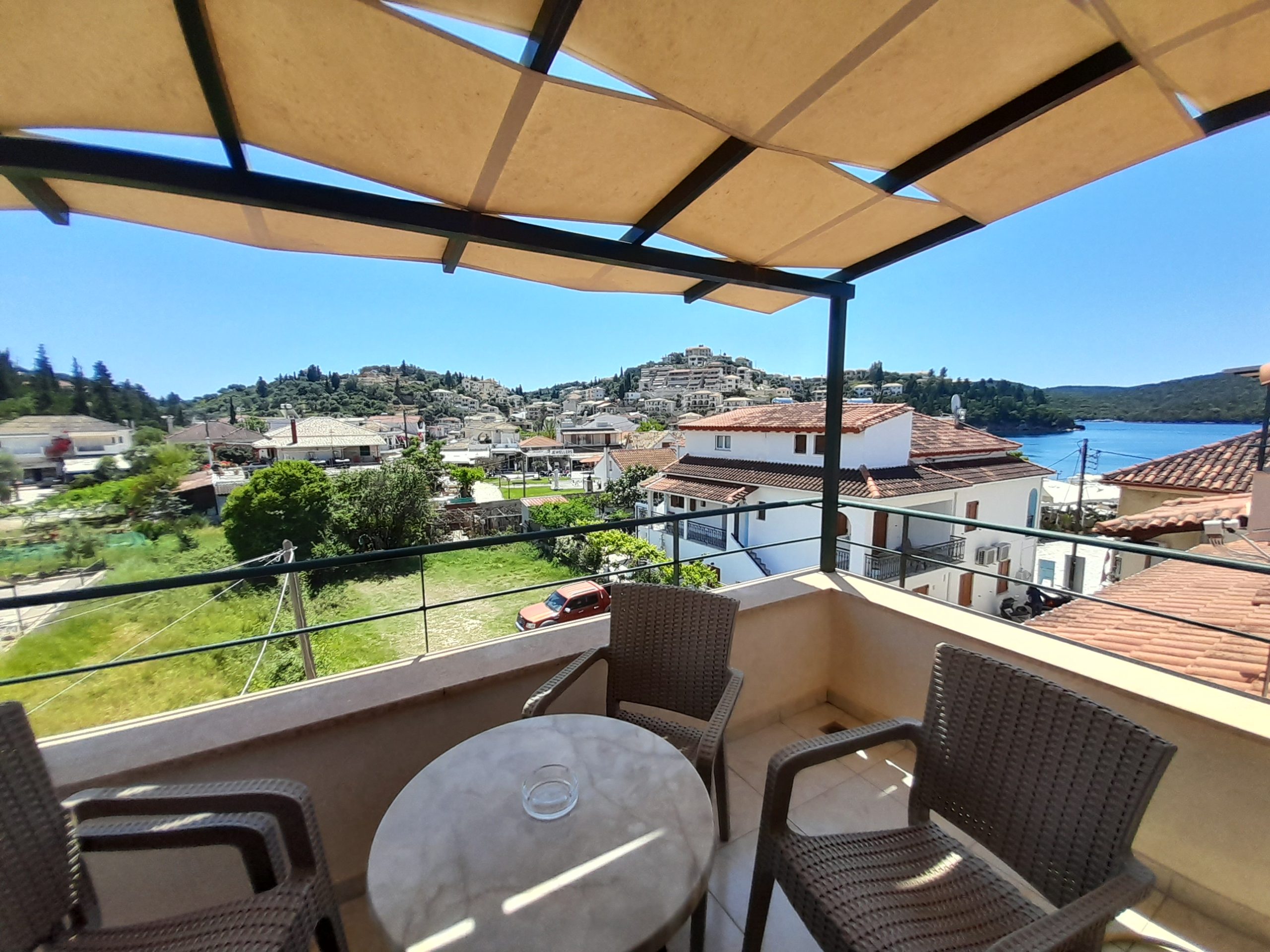 Villa Emily No4 trilo σοφιτα (16)