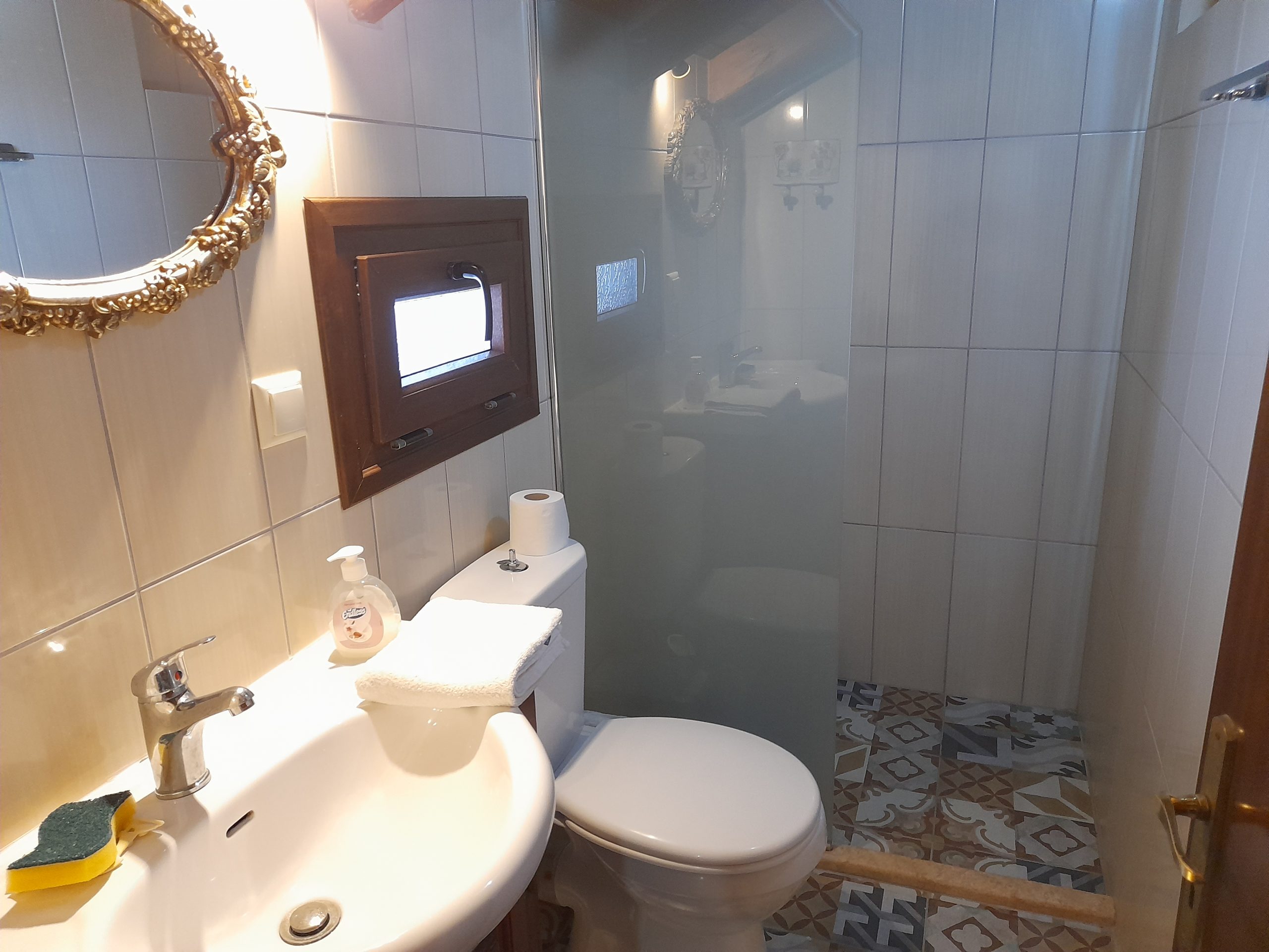 Villa Emily No4 trilo σοφιτα (8)