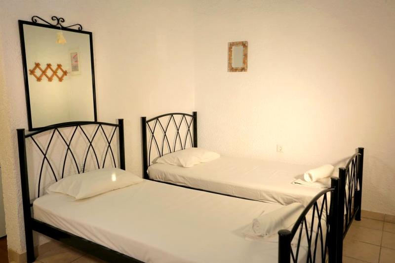10-rozalia-maizonettes-vacation-greece-hotel-sivota-diakopes-thesprotia-epirus-aquarius-travel