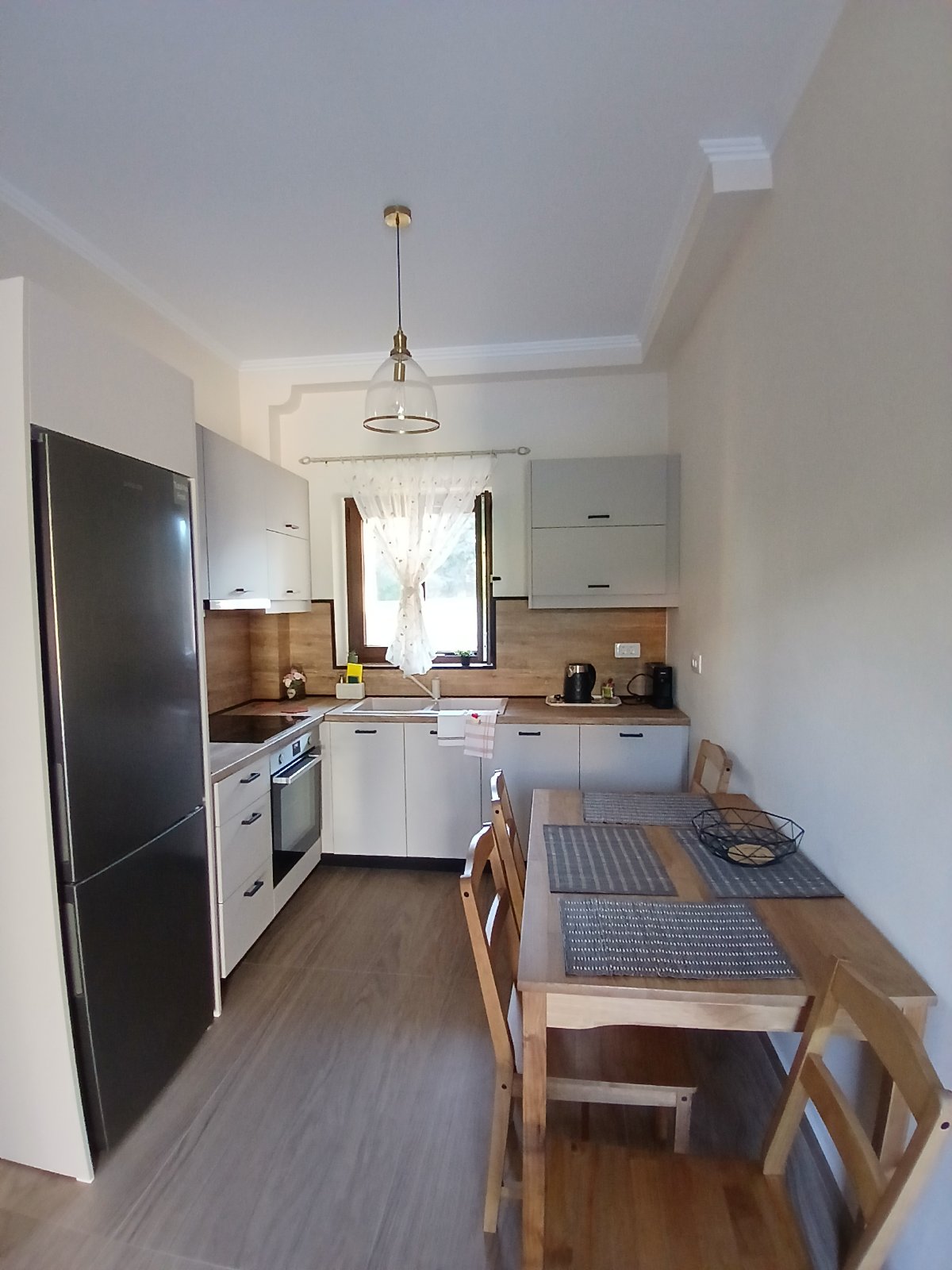 Christopher Apartment (15)